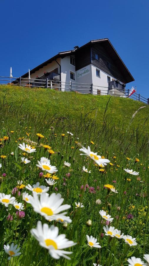 Enzianhütte Berggasthaus St. Leonhard in Passeier Exterior foto